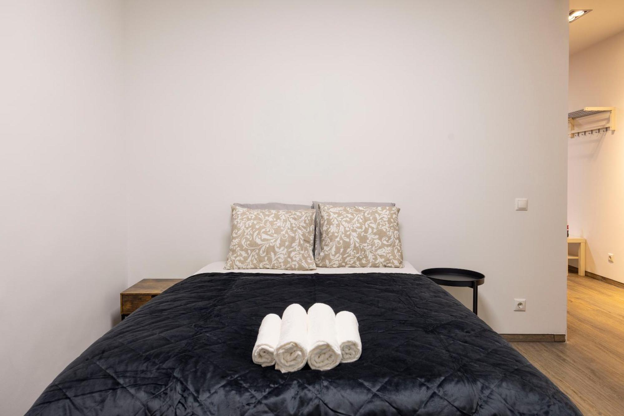 Deluxe Central Elizabeth Residence W/ 4Bedrm, 2Bathrm, 1Lvngrm Budapest Bagian luar foto