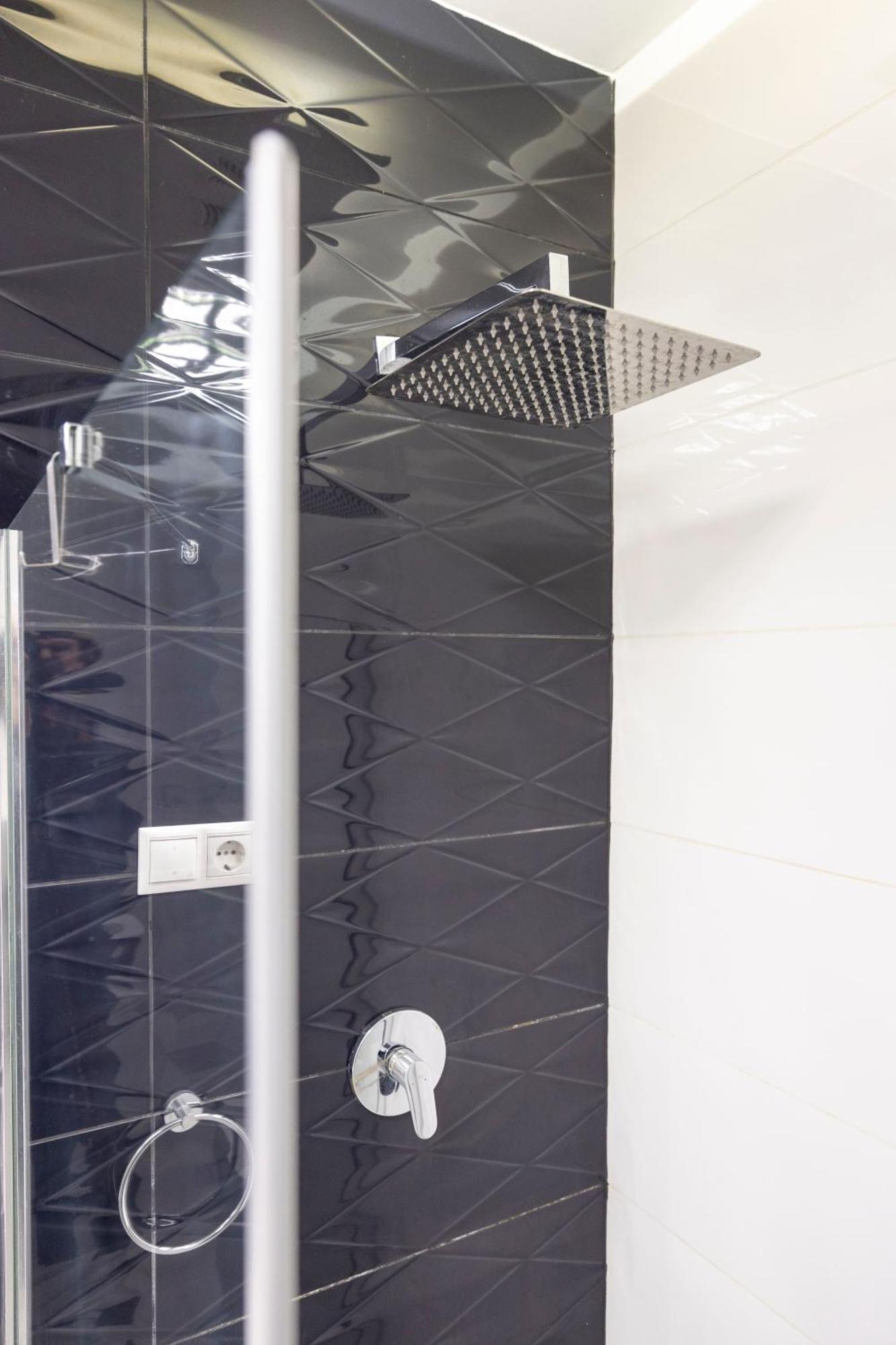 Deluxe Central Elizabeth Residence W/ 4Bedrm, 2Bathrm, 1Lvngrm Budapest Bagian luar foto